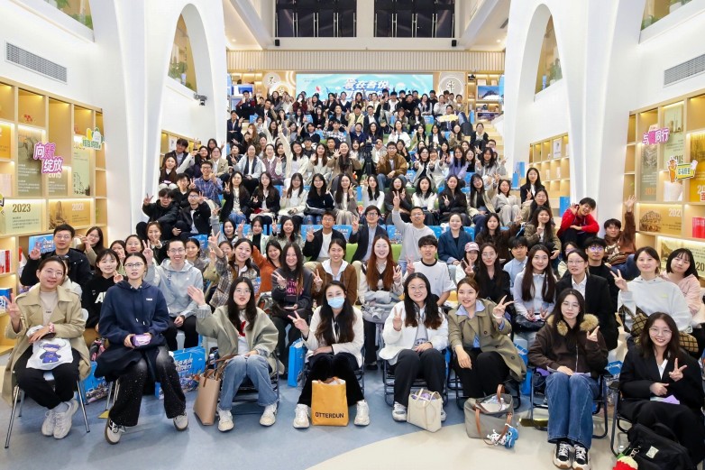 1762743451718192.jpg 1762743451718192.jpg