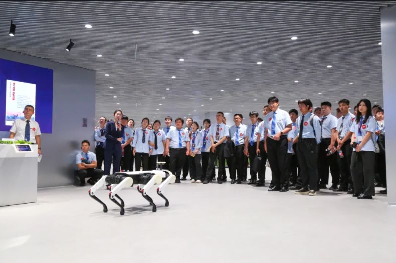 直面三千萬(wàn)人才缺口：江蘇宿遷八維學(xué)校的職業(yè)教育應(yīng)答