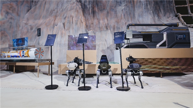 深脈控股亮相AWE：“亞洲最大鋰礦發(fā)現(xiàn)人”和他背后的AI找礦夢(mèng)